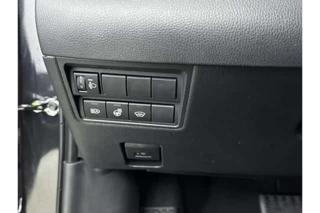 Toyota Yaris Cross (2025) thumbnail 6
