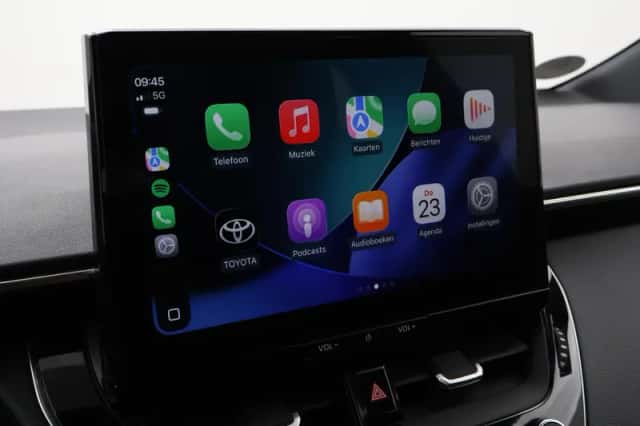 Toyota Corolla (2023) thumbnail 5