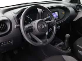 Toyota Aygo X (2024) thumbnail 2