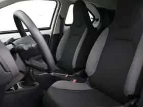 Toyota Aygo X (2024) thumbnail 16