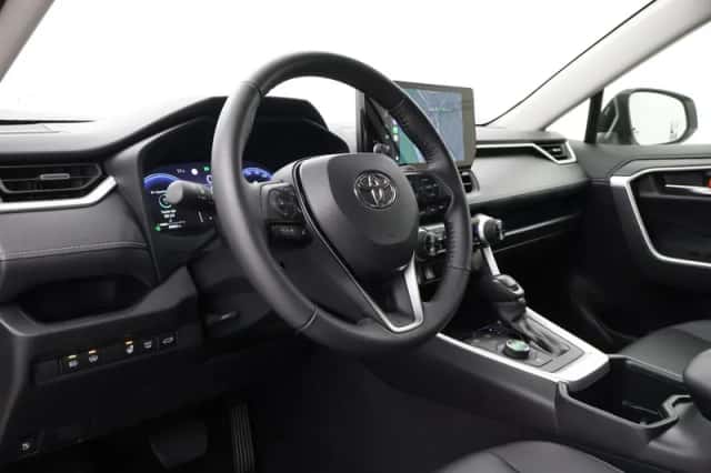 Toyota RAV4 (2026) thumbnail 2