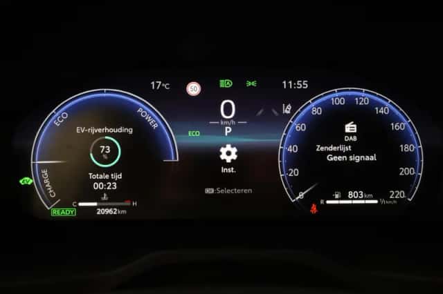 Toyota RAV4 (2026) thumbnail 3