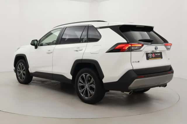 Toyota RAV4 (2026) thumbnail 4