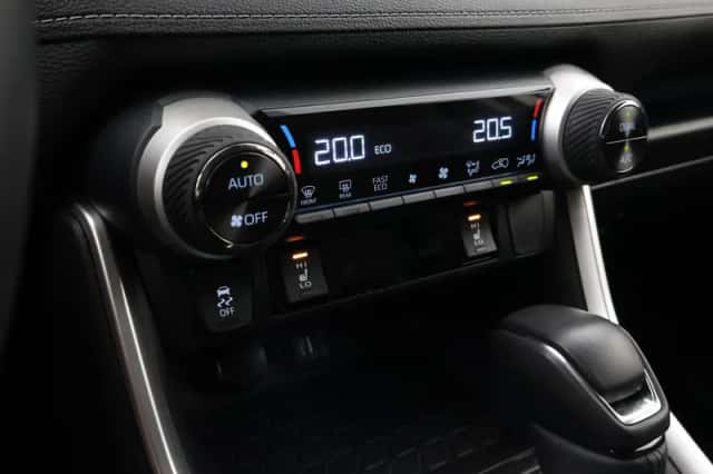 Toyota RAV4 (2026) thumbnail 6