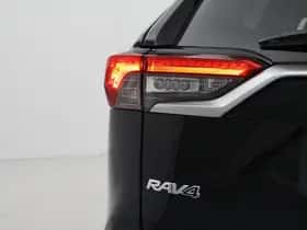Toyota RAV4 (2024) thumbnail 18