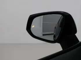 Toyota RAV4 (2024) thumbnail 6