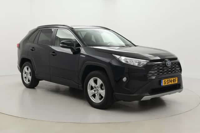 Toyota RAV4 (2022) thumbnail 1