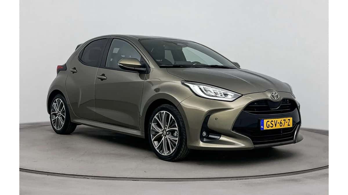 Toyota Yaris (2024) — foto 1