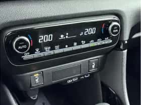 Toyota Yaris (2024) thumbnail 6