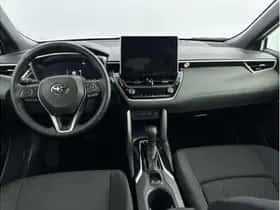 Toyota Corolla (2025) thumbnail 2