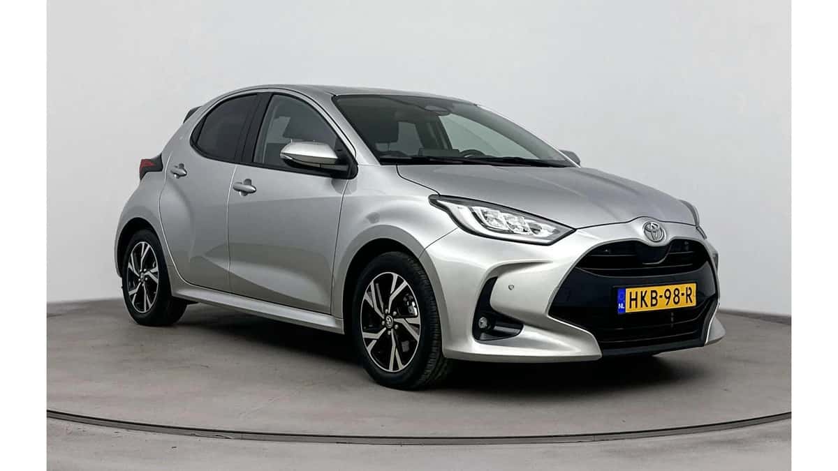 Toyota Yaris (2025) — foto 1