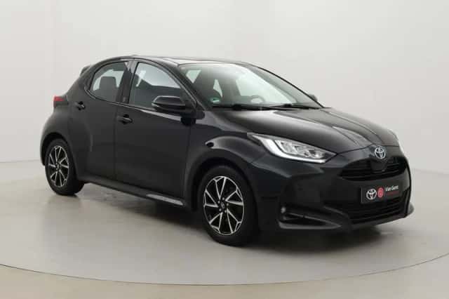 Toyota Yaris (2022) thumbnail 1