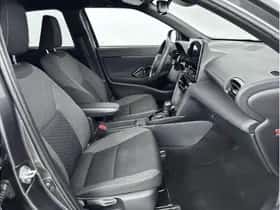 Toyota Yaris Cross (2025) thumbnail 23