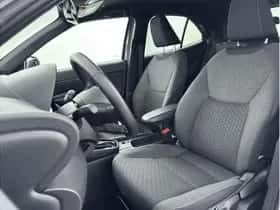 Toyota Yaris Cross (2025) thumbnail 8