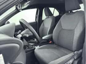 Toyota Yaris Cross (2024) thumbnail 8