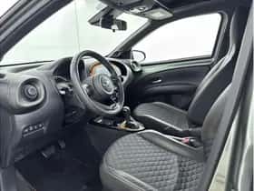 Toyota Aygo X (2022) thumbnail 12
