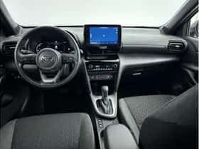 Toyota Yaris Cross (2023) thumbnail 2