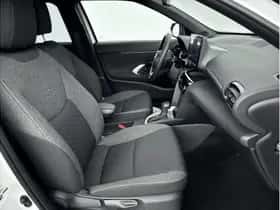 Toyota Yaris Cross (2023) thumbnail 24