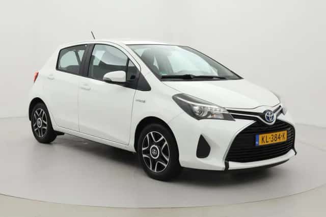 Toyota Yaris (2016) thumbnail 1