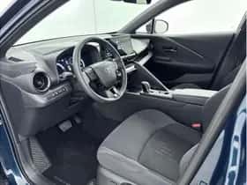 Toyota C-HR (2025) thumbnail 14