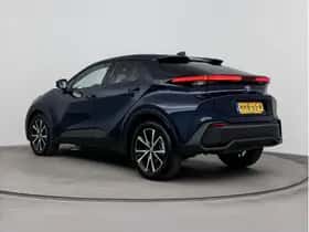 Toyota C-HR (2025) thumbnail 4