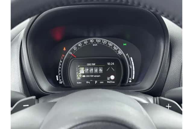 Toyota Aygo X (2023) thumbnail 3