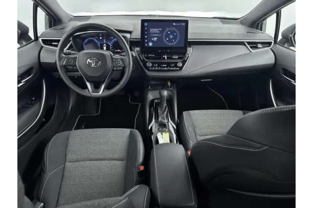 Toyota Corolla (2025) thumbnail 2