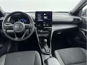 Toyota Yaris Cross (2025) thumbnail 2