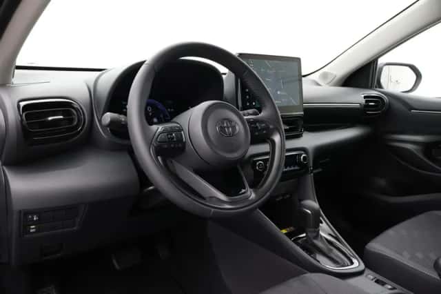 Toyota Yaris (2026) thumbnail 2