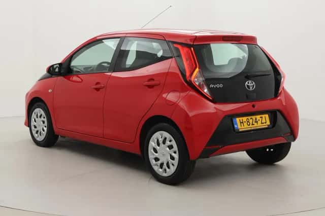 Toyota Aygo (2020) thumbnail 4