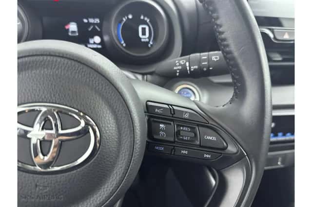 Toyota Yaris (2022) thumbnail 6