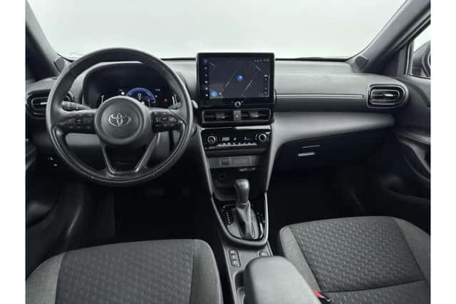 Toyota Yaris Cross (2024) thumbnail 2