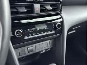 Toyota Yaris Cross (2024) thumbnail 7