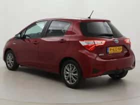 Toyota Yaris (2020) thumbnail 4