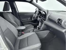 Toyota Yaris Cross (2025) thumbnail 24