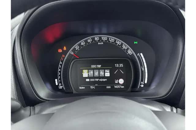 Toyota Aygo X (2024) thumbnail 3