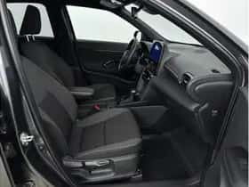 Toyota Yaris Cross (2025) thumbnail 24