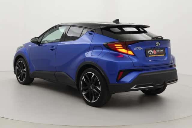 Toyota C-HR (2021) thumbnail 4