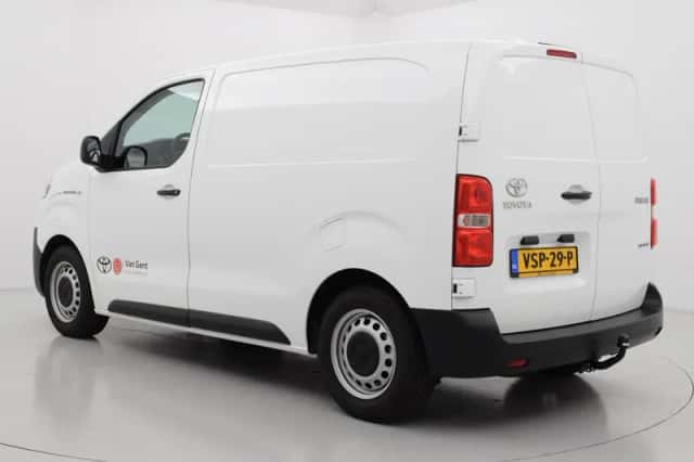Toyota Proace (2022) thumbnail 4