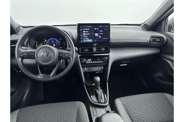 Toyota Yaris Cross (2025) thumbnail 2