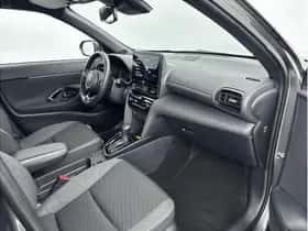 Toyota Yaris Cross (2025) thumbnail 25