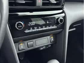 Toyota Yaris Cross (2025) thumbnail 6