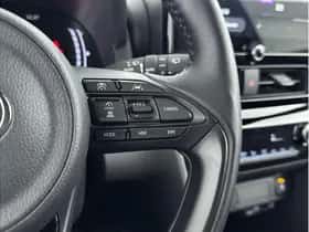 Toyota Yaris Cross (2025) thumbnail 9