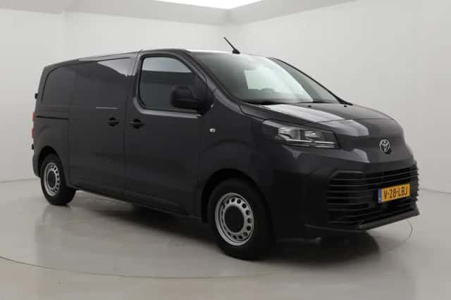 Toyota Proace (2024) thumbnail 1