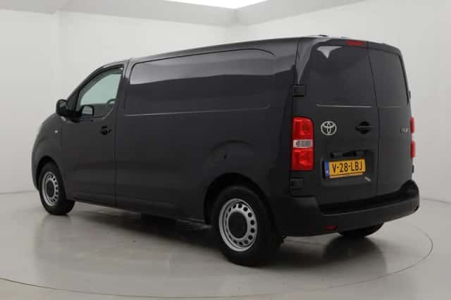 Toyota Proace (2024) thumbnail 4
