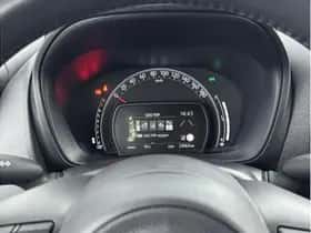 Toyota Aygo X (2024) thumbnail 3
