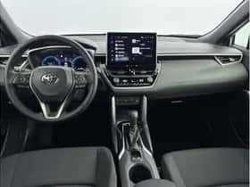 Toyota Corolla (2025) thumbnail 2