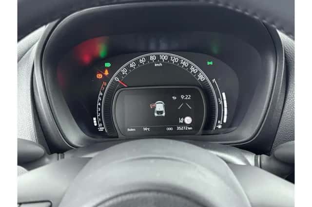 Toyota Aygo X (2024) thumbnail 3