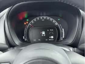 Toyota Aygo X (2024) thumbnail 3