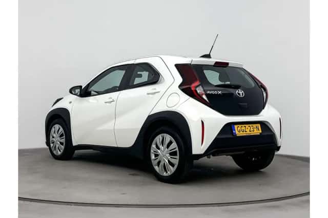 Toyota Aygo X (2024) thumbnail 4